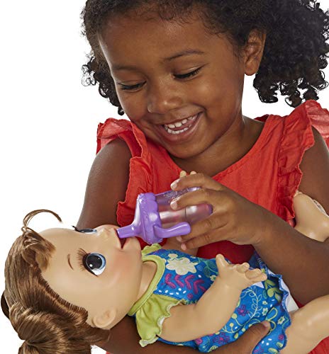 BABY ALIVE Happy Hungry Baby Doll (Pelo lacio marrón), Hace más de 50 Sonidos y Frases, Come y Bebe y Llena su pañal, para niños de 3 años en adelante