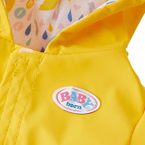 BABY born Deluxe Conjunto para Lluvia para Muñecas de 43 cm, Para Manos Pequeñas, Promueve la Empatía y Las Habilidades Sociales, más de 3 años, Con Botas de Agua, Chubasquero y Más