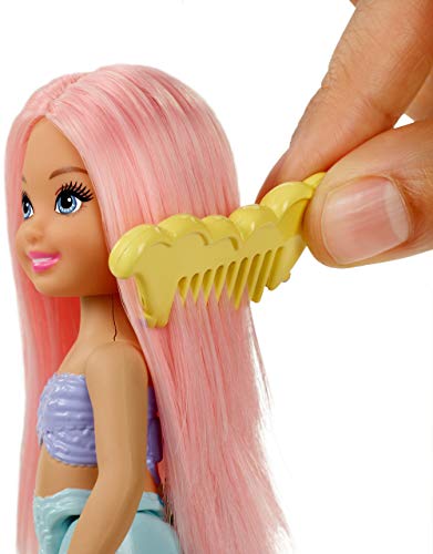 Barbie Chelsea Dreamtopia Castillo de arena, muñeca con accesorios (Mattel FXT20)