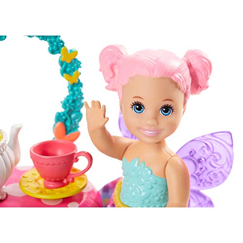 Barbie - Dreamtopia, Fiesta de Té, Muñeca de Hada Rubia con Accesorios (Mattel GJK50)