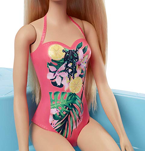 Barbie muñeca rubia de 30 cm con piscina, tobogán y accesorios, regalo para niñas y niños 3-9 años (Mattel GHL91)