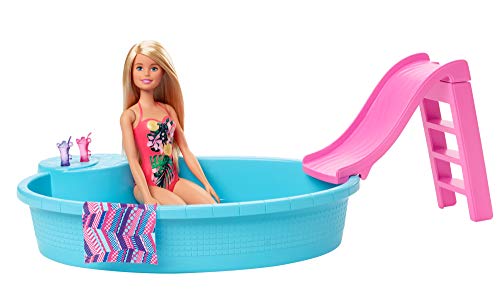 Barbie muñeca rubia de 30 cm con piscina, tobogán y accesorios, regalo para niñas y niños 3-9 años (Mattel GHL91)