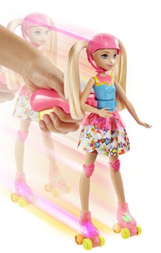 Barbie- Video Game Hero Light-Up Skates Doll Superhero&ampiacutena, Multicolor, (Mattel DTW17) , color/modelo surtido