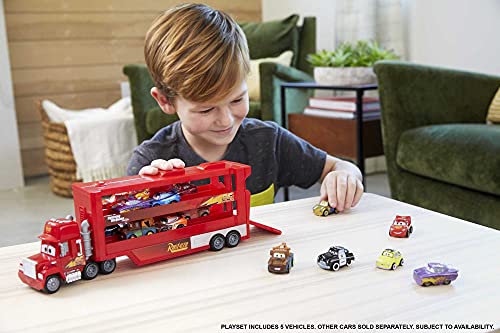 Cars- CAMION Mack MINIRACER Incluye 5 MINIS Capacidad para 16, Multicolor (Mattel GWN55)