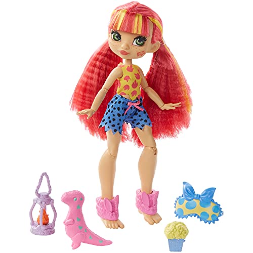 Cave Club Emberly Fiesta de Pijamas Muñeca con moda para dormir y accesorios de juguete (Mattel GTH01)