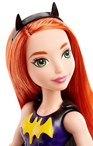 DC Super Hero Girls - Batgirl, muñecas Entrenamiento (Mattel DMM26)