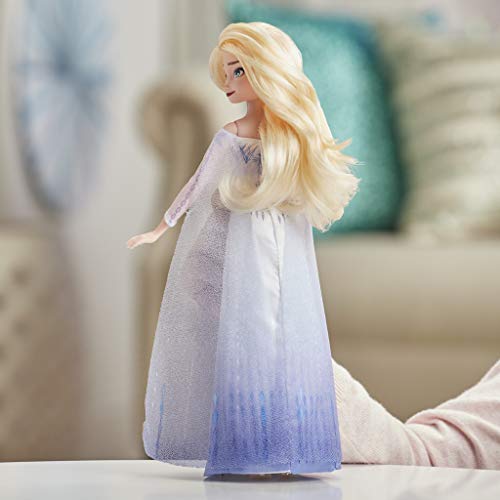 Disney Frozen 2 Muñeca Cantarina Elsa, Color a (Hasbro E8880TG0)