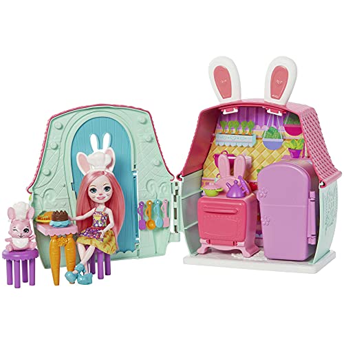 Enchantimals Bree Bunny con Casita de campo, muñeca conejo con mascota, casa de juguete y accesorios (Mattel GYN60)