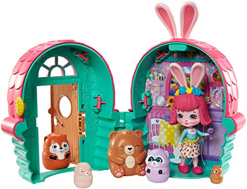 Enchantimals Bree Bunny y Cabaña Muñeca con mascota matrioska sorpresa y cabaña de juguete (Mattel GTM47)