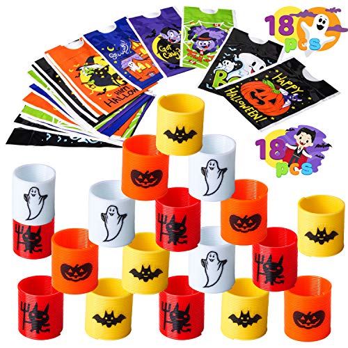 JOYIN 108 Pcs Juguetes de Halloween Regalos para Niños, Paquete de 18 Bolsas de Regalos, Juguetes de Manos, Poppers, Mini Patineta, Trompos Giratorios y Juguetes de Resorte para Niños