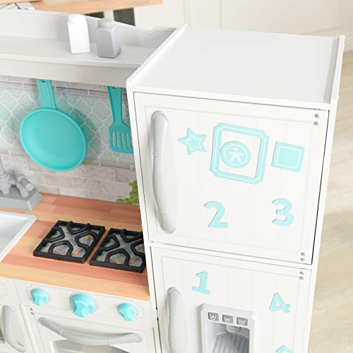 KidKraft 53424 Cocina de juguete Countryside de madera para niños con frigorífico magnético, dispensador de hielo de juguete y accesorios de juego incluidos