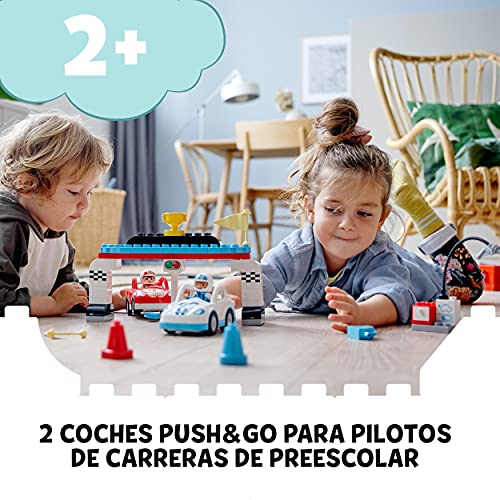 LEGO 10947 Duplo Town Coches de Carreras, Playset con Coches de Juguete para Niños o Bebés +2 Años con Mini Figuras