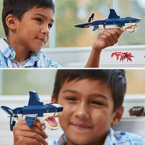 LEGO 31088 Creator 3en1 Criaturas del Fondo Marino: Tiburón, Cangrejo y Calamar o Pez Abisal, Juguete para Niños con Figuras de Animales