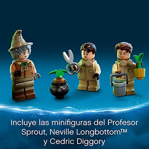 LEGO 76384 Harry Potter Momento Hogwarts: Clase de Herbología, Libro de Juguete Coleccionable, Set Portátil, Estuche de Viaje