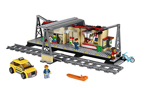 LEGO City - Estación de ferrocarril, Multicolor (60050)