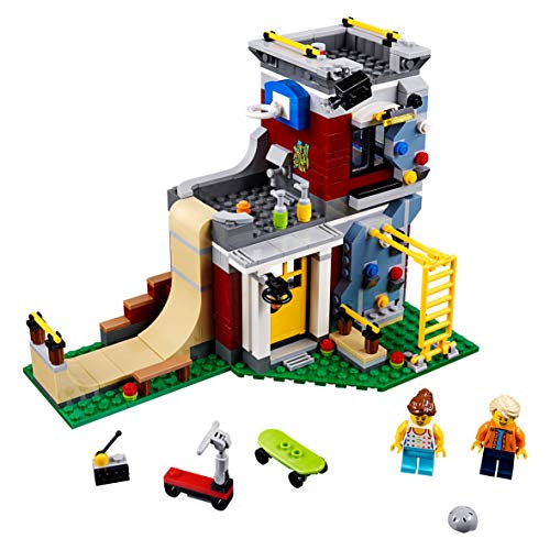 LEGO Creator - Parque de Patinaje Modular, Juguete 3 en 1 Creativo de Construcción con 2 Minifiguras para Recrear Aventuras y Construir Diferentes Escenarios (31081)