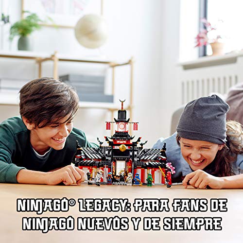 LEGO Ninjago - Monasterio del Spinjitzu, juguete creativo e imaginativo de construcción con templo para aventuras ninja (70670)