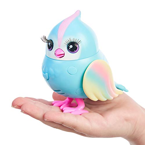 Little Live Pets Lil' Bird & Pajarera – Rainbow Tweets – Bird de Little Live Pets & Pajarera – Casita para pájaros Que se Pueden conectar Mediante Ganchos, Cabeza más de 20 pajareras