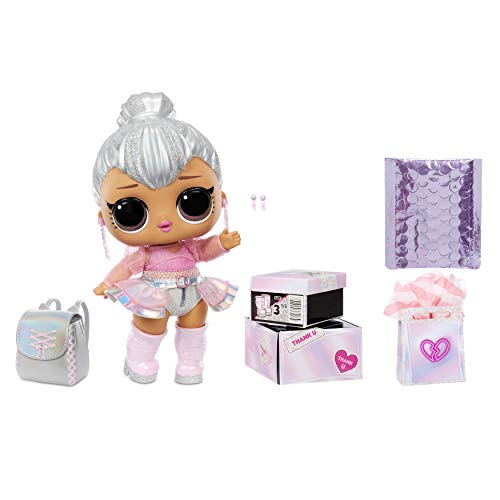 LOL Surprise Muñeca Grande Kitty Queen con Sorpresas a la Moda, Zapatos, Vestidos y Accesorios. Incluye un Escritorio, una Silla y un Fondo de Juego. Muñecas para Coleccionar para Niños de 3+ Años