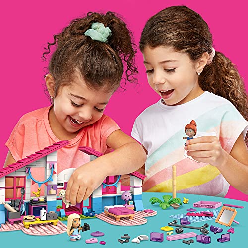 Mega Construx Barbie Casa de Malibú, muñecas con casa de bloques de construcción y accesorios de juguete (Mattel GWR34)