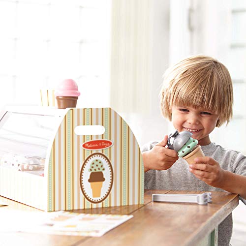 Melissa & Doug - Set de 28 piezas de madera para preparar helados, Wooden Ice Cream Counter (19286) , color/modelo surtido