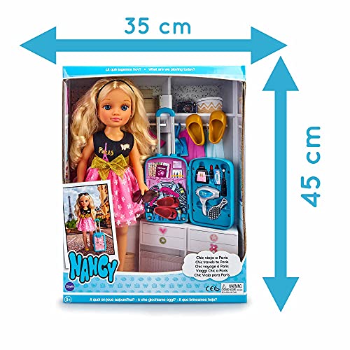 Nancy - Chic Viaja A París, con una Maleta Rosa para Guardar Todos los Accesorios de Viaje y de Belleza de la muñeca, Juguete para niñas y niños a Partir de 3 años Famosa, (700015341)