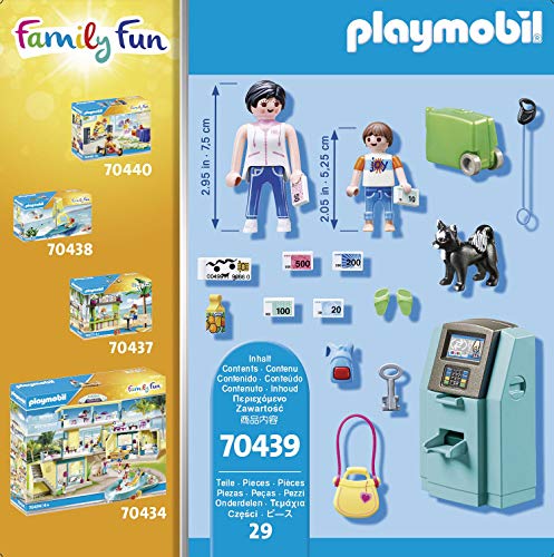 PLAYMOBIL Family Fun 70439 Turistas con Cajero, A partir de 4 años