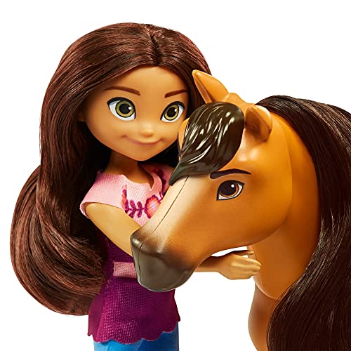 Spirit y Fortu Abrazo Muñeca con caballo de juguete, momento abrazo (Mattel GXF67)