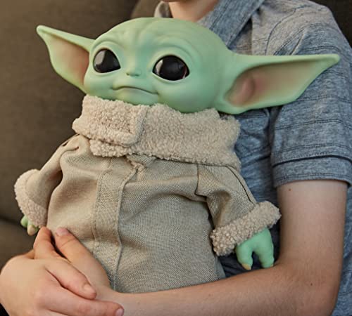 Star Wars Baby Yoda El niño de la Serie The Mandalorian, Figura Peluche de 28 cm (Mattel GWD85)