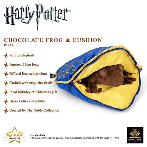 The Noble Collection - Peluche y Almohada de Rana de Chocolate