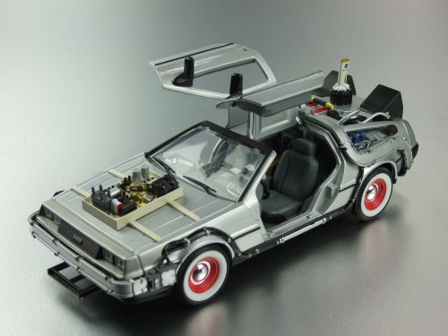 Welly 22444W - Regreso al Futuro Parte III, DeLorean Diecast Collector's model escala 1:24