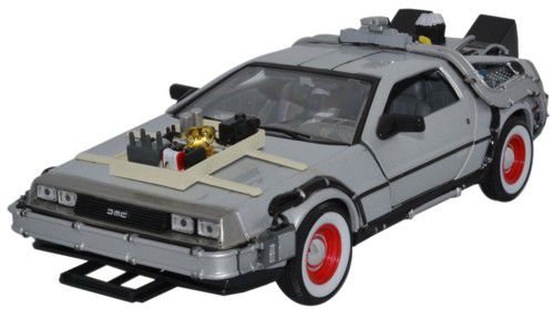 Welly 22444W - Regreso al Futuro Parte III, DeLorean Diecast Collector's model escala 1:24