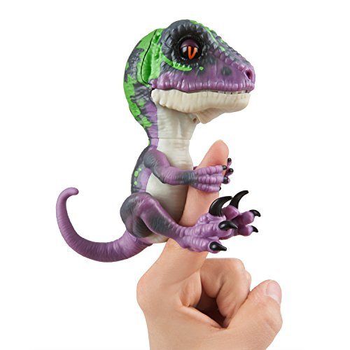 Wow Wee Razor Fingerlings Velociraptor, Color Morado (3784)