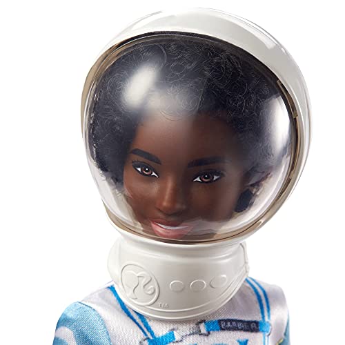 Barbie Astronauta, Muñeca afroamericana con traje, casco espacial y accesorios de juguete (Mattel GTW31)