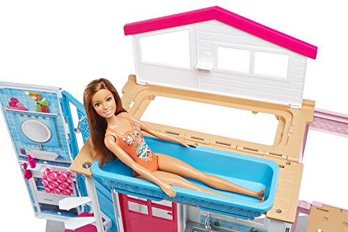 Barbie - Casa dos pisos plegable, casa con muñeca y accesorios (Mattel GXC00)