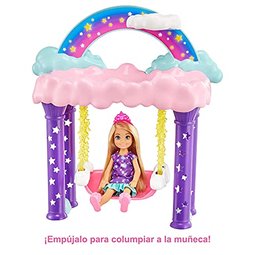 Barbie Chelsea Dreamtopia Muñeca con set de juego columpio mágico con accesorios y mascota de juguete (Mattel GTF50)