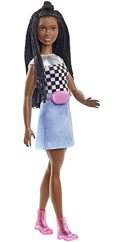 Barbie Dreamhouse Adventures Brooklyn Muñeca afroamericana con ropa y accesorios de moda de juguete, regalo para niñas y niños +3 años (Mattel GXT04)