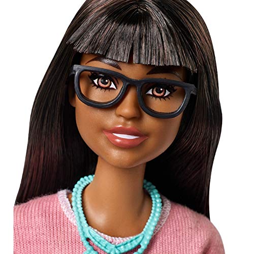 Barbie GDJ35 GDJ35 - Muñeca Profesora con 10 Accesorios educativos, Incluyendo Globo Giratorio y Ordenador portátil, Juguete para niños