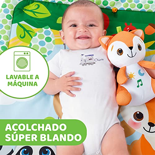 Chicco Descansa y Juega, Gimnasio Multifunción con Arco para Bebés, Manta de Actividades, 5 Muñecos Colgantes Extraíbles, Zorro de Peluche, Música Relajante y Luces Suaves – Juguetes Bebé 0+ Meses