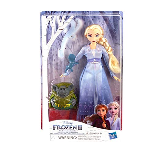 Disney Frozen Elsa Fashion Doll In Travel Outfit Inspirado en Frozen 2 con Figuras de Pabbie y Salamandra