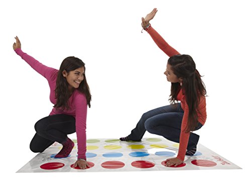 Hasbro Gaming - Twister, juego de suelo (versión en inglés)