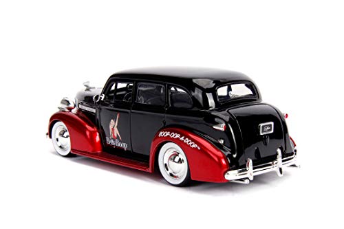 Jada Toys 253255016 1939 Chevy Master Deluxe Coche de Juguete de Die-Cast, Puertas Abiertas, Maletero y capó, Incluye Figura Betty Boop, Escala 1:24, Negro/Rojo