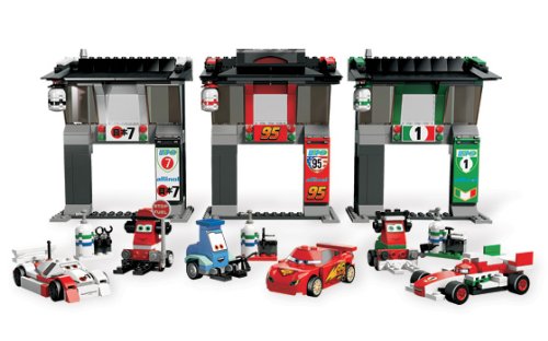 LEGO - 301004 - Cars 2 Exclusiva - 8679 - Desde Tokyo International Circuit