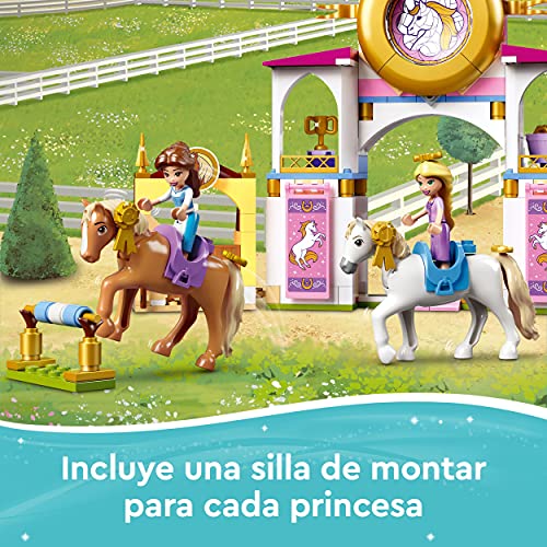 LEGO 43195 Disney Establos Reales de Bella y Rapunzel, Juguete de Construcción con Mini Muñecas y Caballos