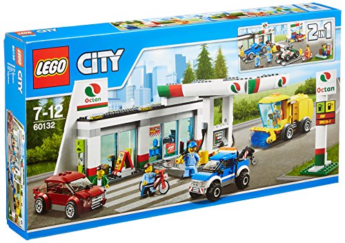 LEGO City Town - Estación de Servicio, Juguete de Construcción con Gasolinera y Vehículos para Jugar (60132)