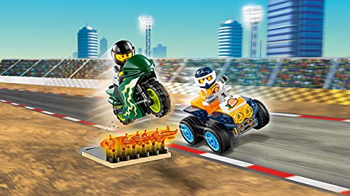 LEGO City Turbo Wheels - Equipo de Especialistas, Set de Construcción, Incluye Quad y Moto Acrobáticos, 2 Minifiguras de Pilotos con Casco y Rampa de Despegue con Llamas (60255) , color/modelo surtido