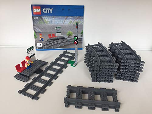 LEGO EB City 60197 - Ferrocarril con señal y 16 Curvas y 4 rieles Rectos