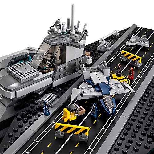 LEGO Marvel Super Heroes 76042 The SHIELD Helicarrier by LEGO