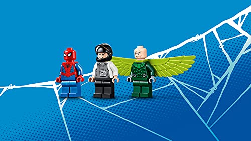 LEGO Super Heroes - Asalto Camionero del Buitre, Set de Construcción para Fans de Marvel, Recomendado a Partir de 4 Años, Incluye un Camión de Juguete y la Moto de Spider-man (76147)