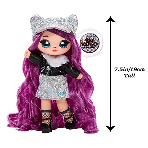 Na! Na! Na! Surprise Moda 2-en-1 Serie Glam-Coleccionable-Muñeca con pelo morado, vestido negro y plateado y bolso con forma de gato-Chrissy Diamond 575344C3